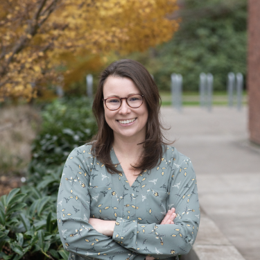 Portrait of Kristen Lee.