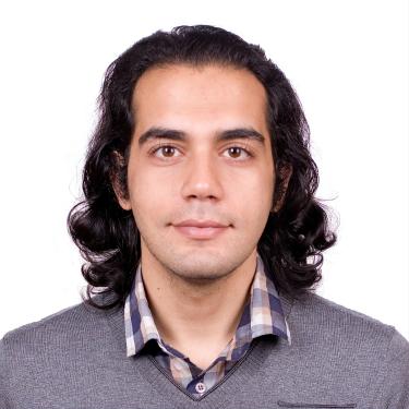 Portrait of Ehsan Iranmanesh.