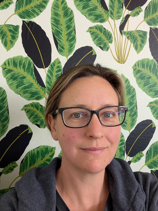 Photo of Dr. Jen Hoy