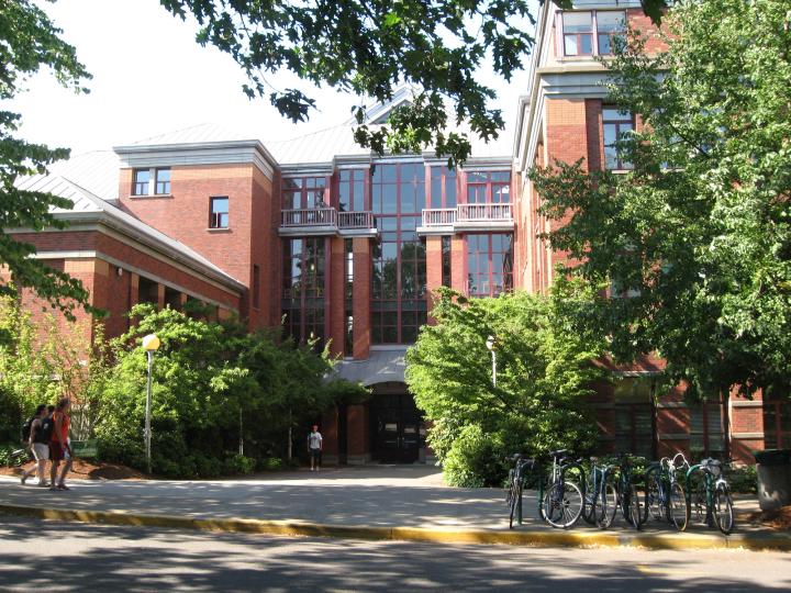 Willamette-Hall